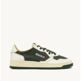 Autry Medalist Low Sneakers in Green Leather with Neutral Trim