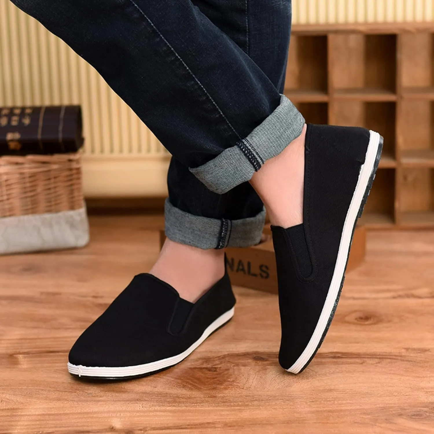 Chinese Traditional Old Beijing Shoes Comfortable Slip On Wide Width Casual Sneaker Unisex Rubber Sole Shoes