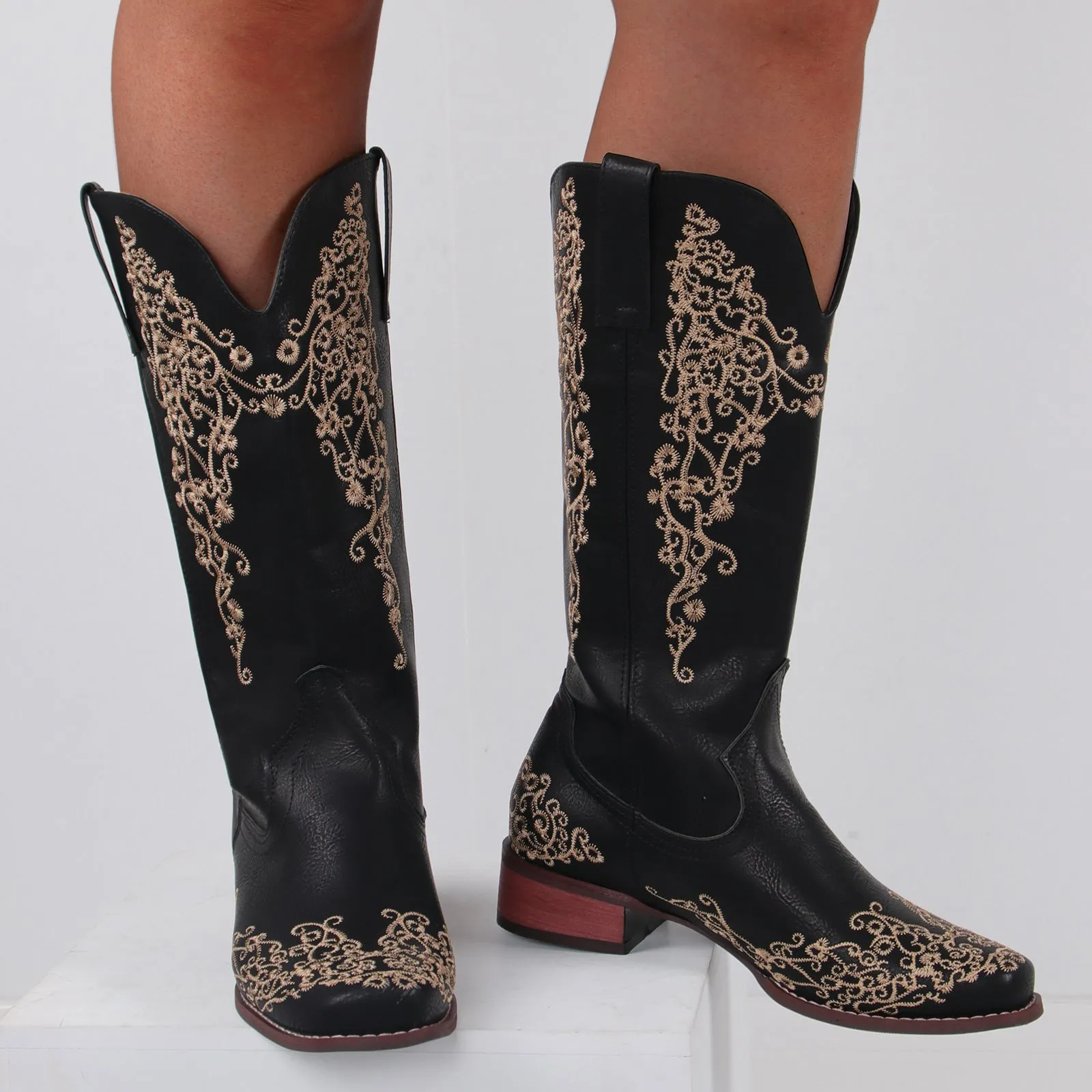 Dalila Embroidery Cowboy Boots