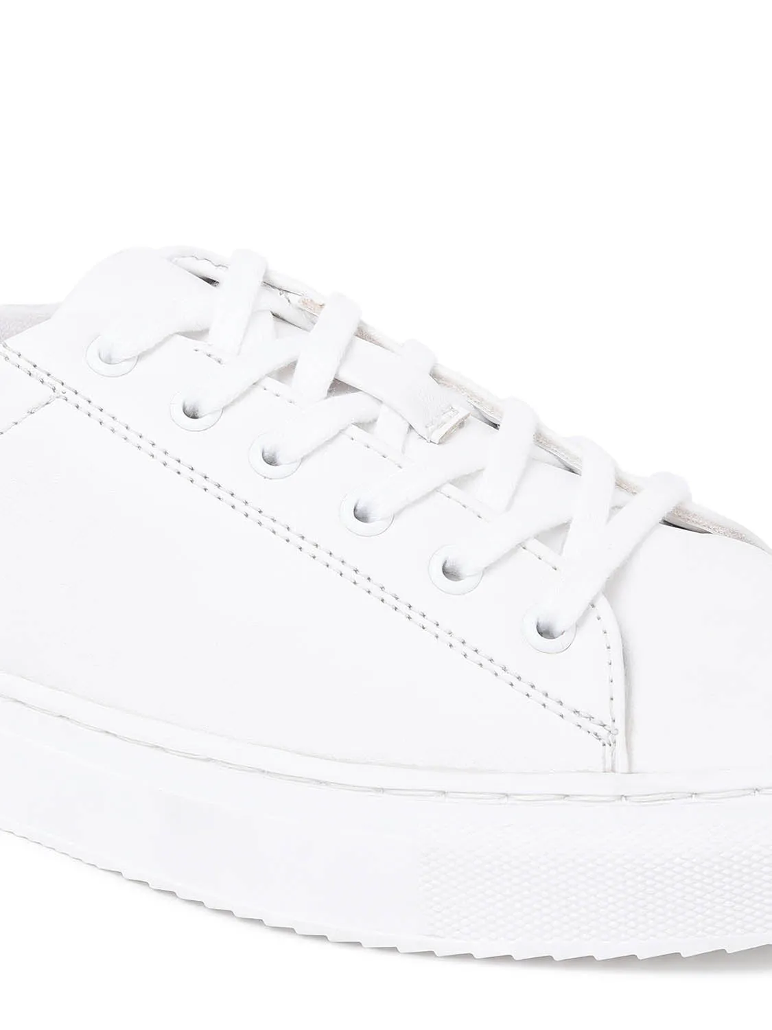Eeken E1A093 White Stylish Smart Daily Occasional Comfortable Sneakers For Men