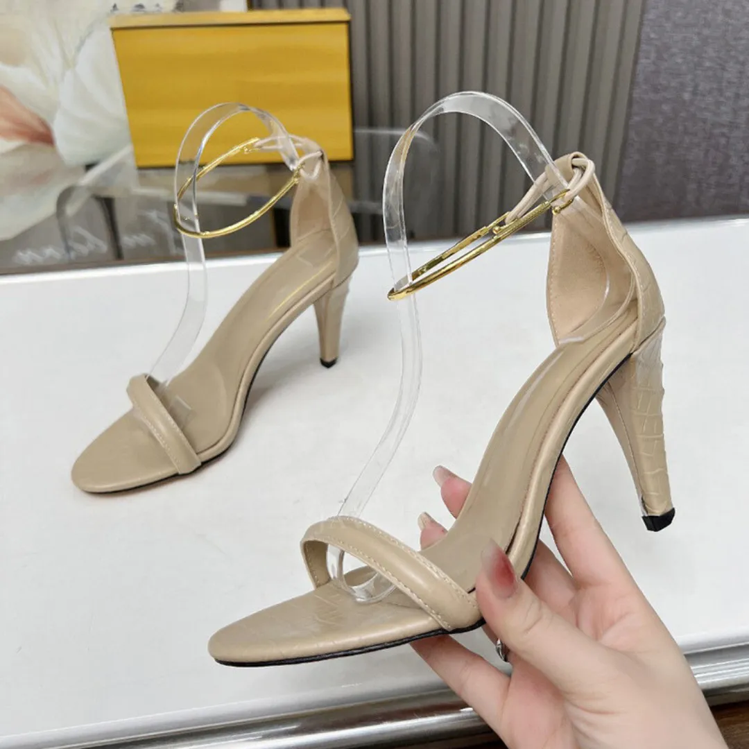 Elegant Pointed Kitten Heel Mules for Women