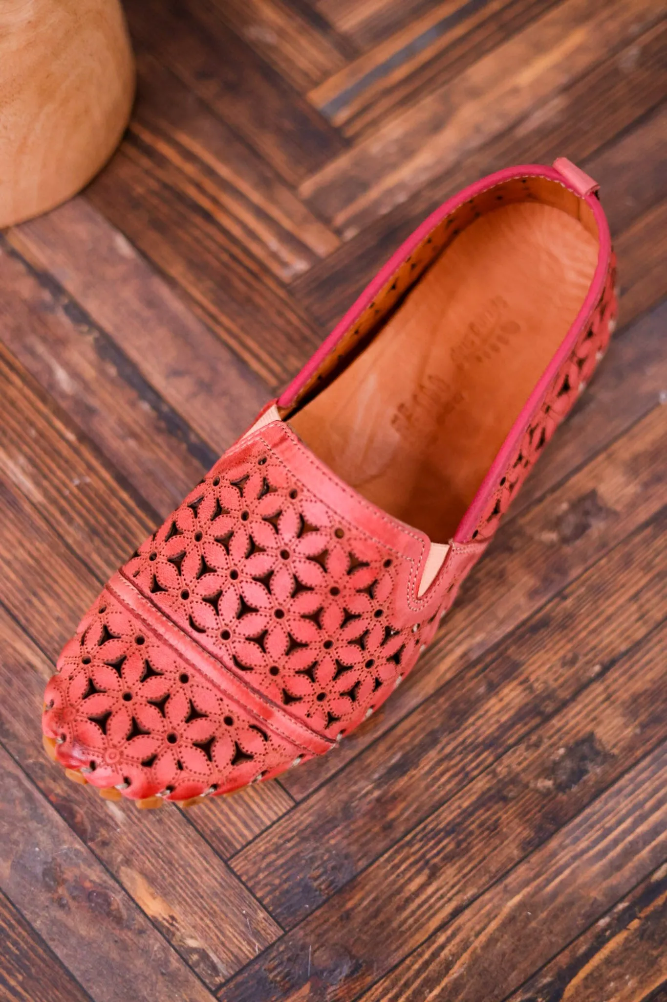 Flowerflow Classic Salmon Loafers