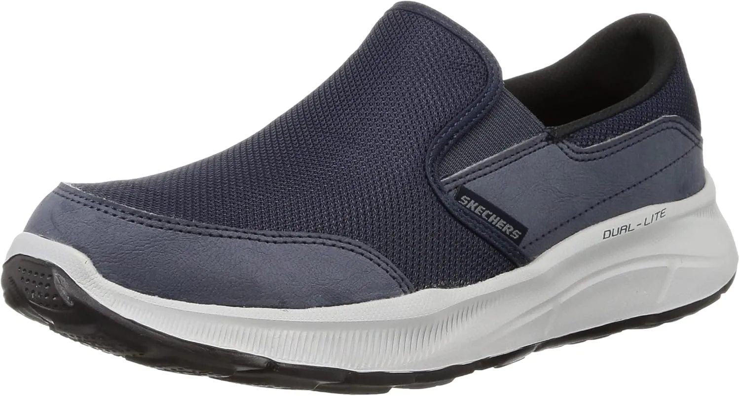 Skechers Men's Relaxed Fit: Equalizer 5.0 - Persistable, Navy, Medium Size 13