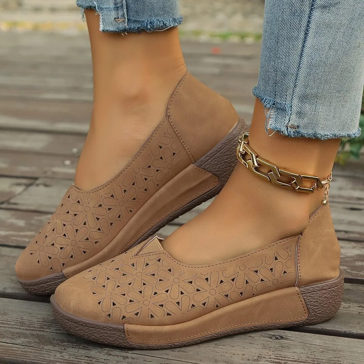 Womens Flat Sandals Summer Closed Toe Mesh Slip On Sandals Hollow Out Flower Breathable Shoes, Comfortable Espadrilles Flats Round Toe Casual Dress Flats Trendy Lazy Loafers for Women